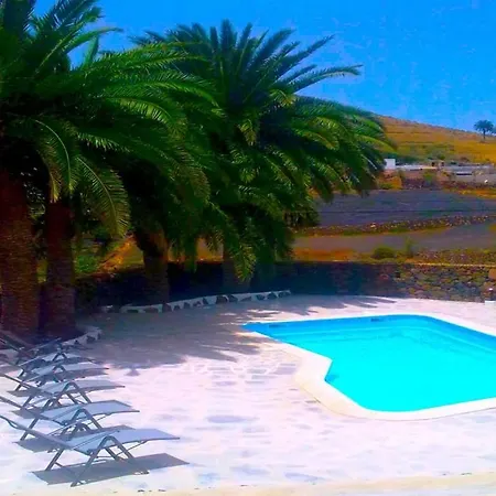 ヴィラ Sleeps 4 Pool Wifi *