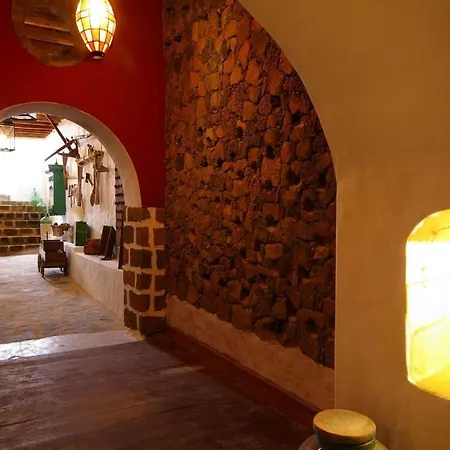 Sleeps 4 Pool Wifi * Haría