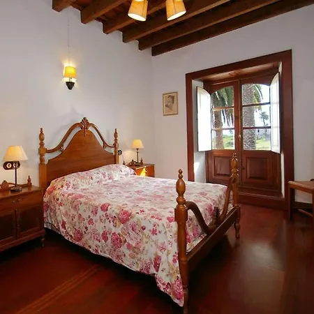 Sleeps 4 Pool Wifi Villa Haría
