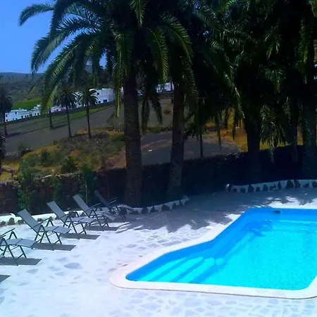 Sleeps 4 Pool Wifi *