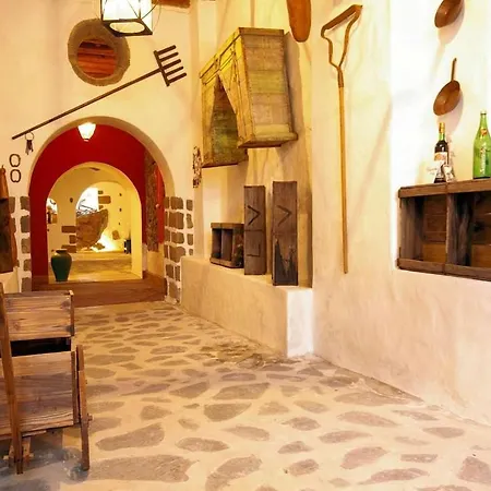 Sleeps 4 Pool Wifi * Haría